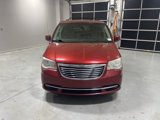 Used 2015 Chrysler Town & Country Touring image 2