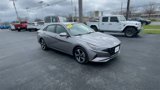 Used 2023 Hyundai Elantra SEL w/ Convenience Package image 2