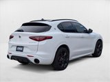 Used 2022 Alfa Romeo Stelvio Veloce image 5