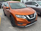 Used 2017 Nissan Rogue S image 2