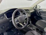 Used 2022 Volkswagen Tiguan SE w/ Panoramic Sunroof Package image 4