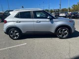 Used 2022 Hyundai Venue SEL w/ Cargo Package image 2