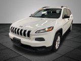 Used 2016 Jeep Cherokee Sport image 3