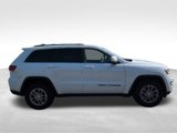 Used 2018 Jeep Grand Cherokee Laredo image 4