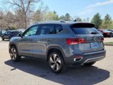 Certified 2024 Volkswagen Taos SE image 5