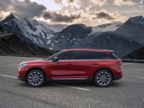 New 2025 Lincoln Corsair AWD w/ Equipment Group 101A image 3