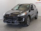 Used 2020 Ford Escape Titanium image 4