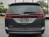 Used 2022 Chrysler Pacifica Limited image 6