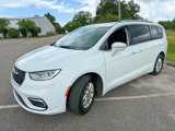 Used 2021 Chrysler Pacifica Touring-L image 5