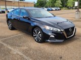 Used 2022 Nissan Altima 2.5 SR image 2