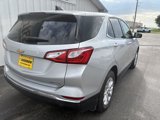 Used 2019 Chevrolet Equinox LT image 2