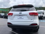 Used 2017 Kia Sorento LX image 4