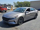 Used 2023 Hyundai Elantra SEL image 5