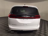 New 2025 Chrysler Pacifica Select image 5