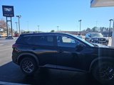 Used 2023 Nissan Rogue S image 3