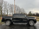 Used 2021 GMC Canyon Denali image 2