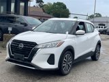 Used 2022 Nissan Kicks SV image 2