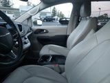 Used 2017 Chrysler Pacifica Touring-L image 3