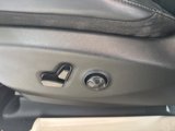 Used 2023 Chrysler Pacifica Touring-L image 6