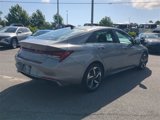 Used 2021 Hyundai Elantra SEL w/ Convenience + Premium Package image 5