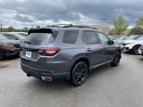 Certified 2025 Honda Pilot Black Edition image 5