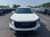 Used 2022 GMC Terrain SLE w/ Driver Convenience Package image 2