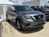 Used 2017 Nissan Pathfinder SV image 4