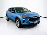 Used 2025 Chevrolet Trax LS w/ LS Convenience Package image 3