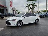 Used 2020 Toyota Corolla LE image 2