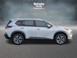 Used 2023 Nissan Rogue SV image 6