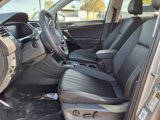 Used 2023 Volkswagen Tiguan SE image 3