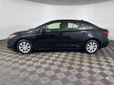 Used 2023 Toyota Corolla LE image 6