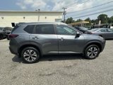 Used 2023 Nissan Rogue SV w/ SV Premium B Package image 2