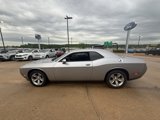 Used 2016 Dodge Challenger SXT image 4