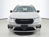 New 2025 Chrysler Pacifica Limited image 2