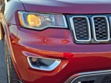 Used 2018 Jeep Grand Cherokee Limited image 3