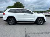 Used 2017 Jeep Grand Cherokee Limited w/ Luxury Group II image 6