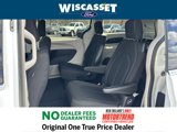 Used 2022 Chrysler Voyager LX image 5