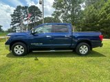 Used 2018 Nissan Titan SV w/ SV Convenience Package image 2