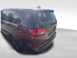 Used 2018 Chrysler Pacifica Touring Plus w/ S Appearance Package image 4