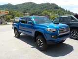 Used 2017 Toyota Tacoma TRD Sport image 6