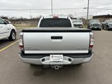 Used 2010 Toyota Tacoma 4x4 Double Cab w/ TRD Sport Pkg w/JBL Audio image 4