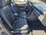 Used 2020 Volkswagen Passat 2.0T R-Line image 5