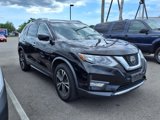Used 2019 Nissan Rogue SV w/ Premium Package image 3