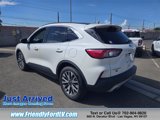 Used 2020 Ford Escape Titanium w/ Titanium Premium Package 2.0 image 3