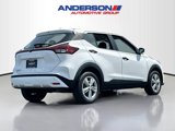 Used 2022 Nissan Kicks S image 2