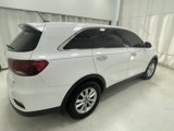 Used 2019 Kia Sorento LX image 4