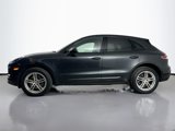 Certified 2024 Porsche Macan image 2