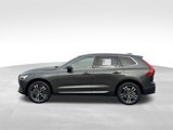 Used 2019 Volvo XC60 T6 Momentum w/ Multimedia Package image 2