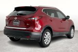 Used 2020 Nissan Rogue Sport SV image 2